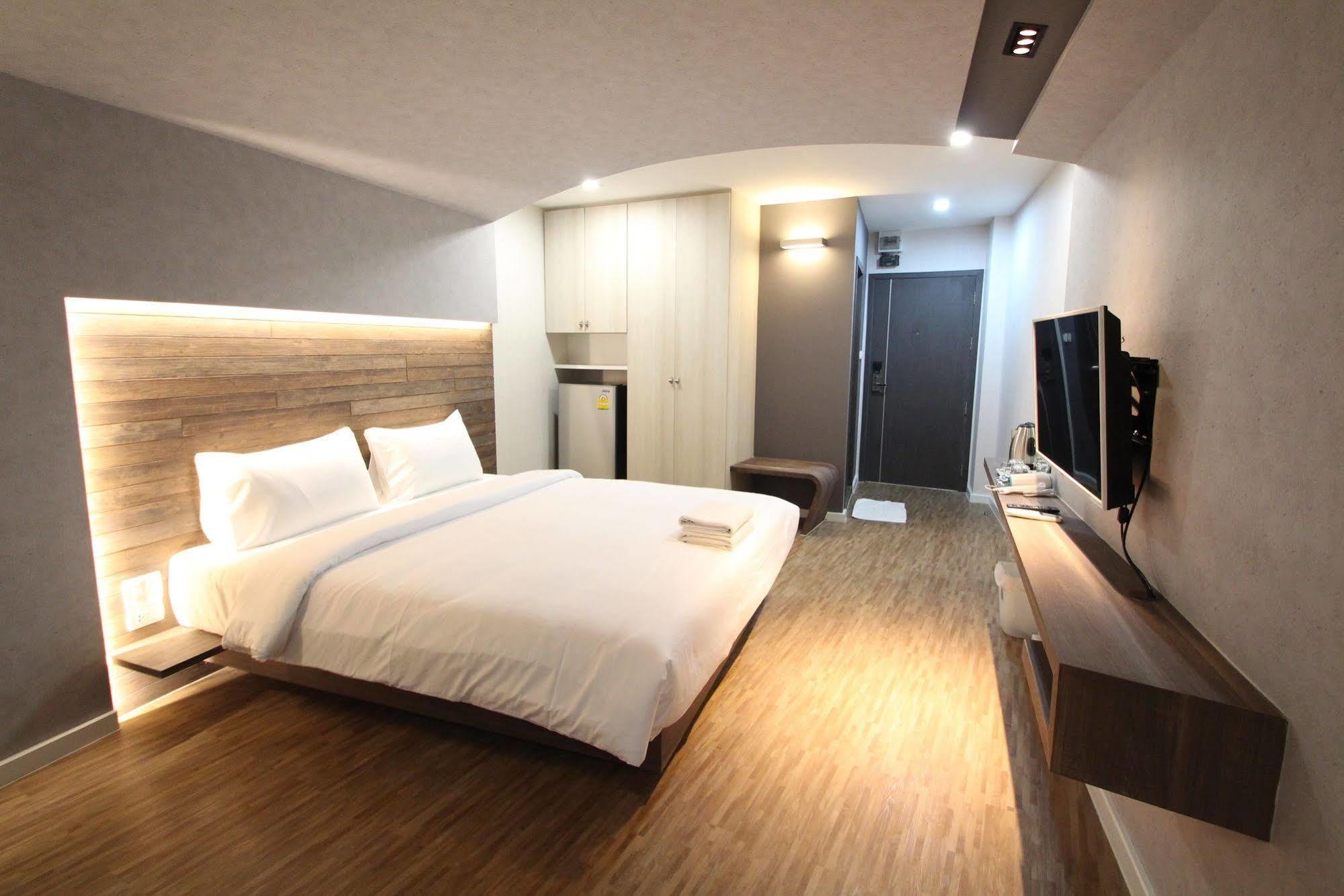 Preme Hostel Бангкок Экстерьер фото