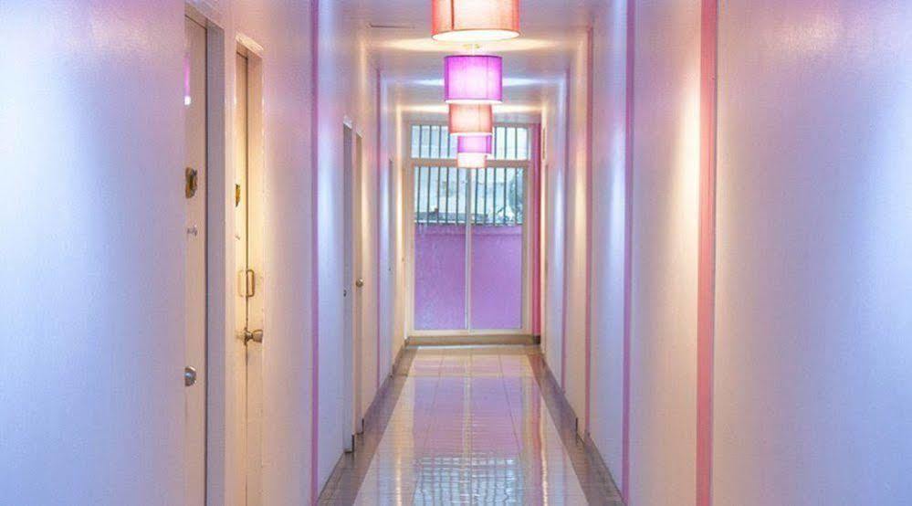 Preme Hostel Бангкок Экстерьер фото